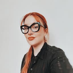 A profile image of Emi Suárez Azar